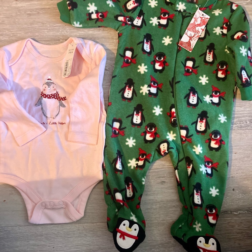 NWT Green and Pink Penguin Kids One Piece Set 3-6mo